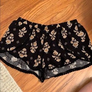 shorts with pattern